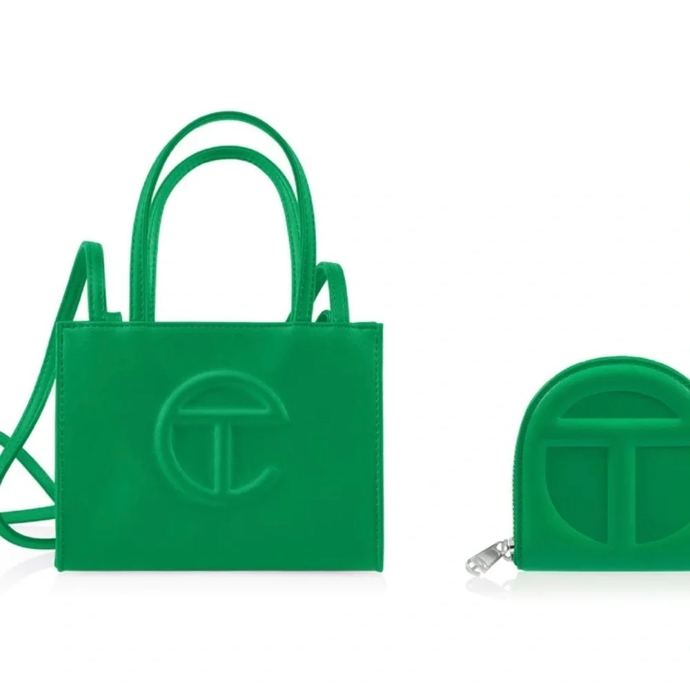 Telfar greenscreen wallet